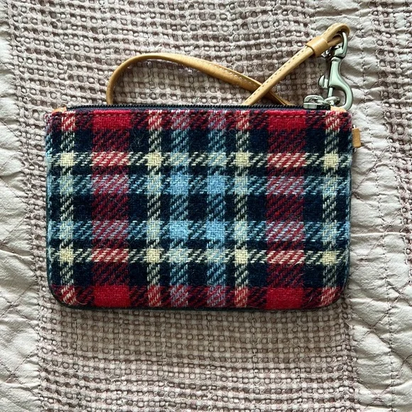 Coach plaid wristlet - Picture 3 of 5